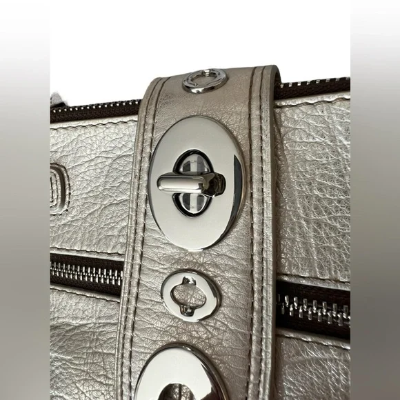 RARE Vintage Coach Legacy Metallic Leather Bridgit Clutch Purse Limited Edition - Picture 6 of 16